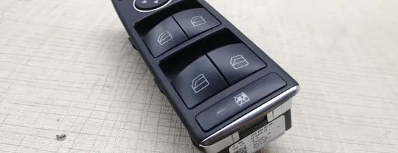 Mercedes-Benz E W212 Electric window control switch 2129056100 10020876