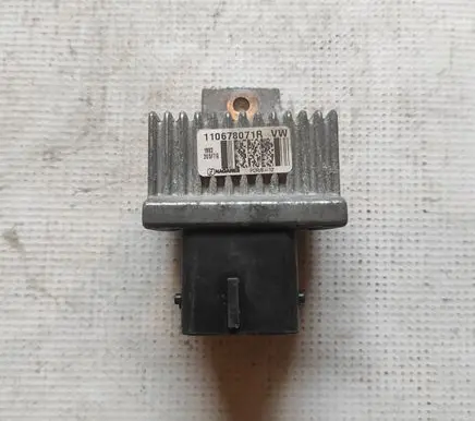 Renault Master III Electric engine pre-heating system (optional) 110678071R