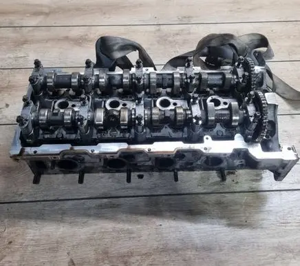 Mercedes-Benz Vito Viano W639 Engine head A6110105020