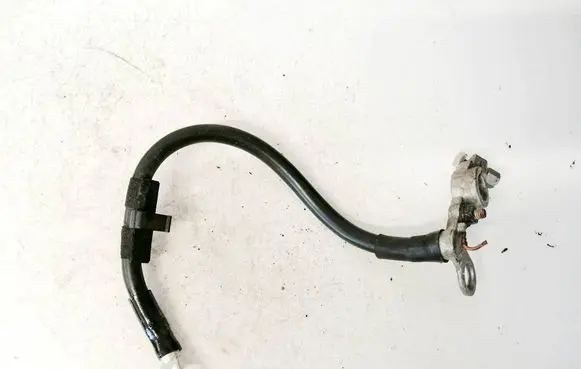 Volkswagen Phaeton Positive cable (battery) 