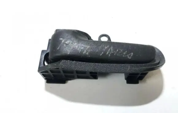 Toyota Yaris Front door interior handle