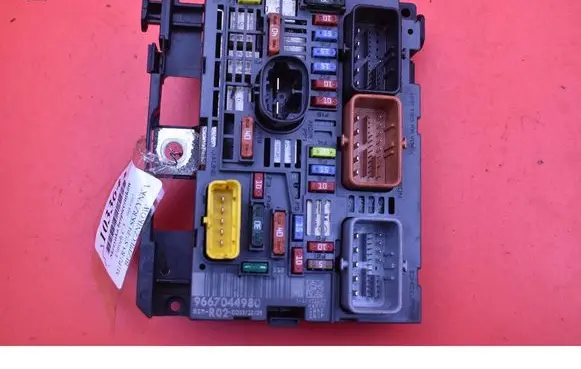 Citroen C5 Fuse box set 9667044980