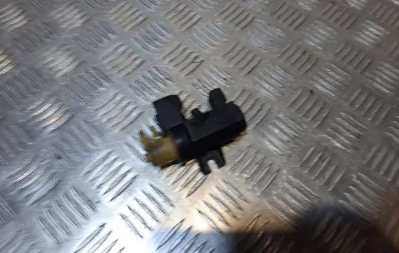 BMW 6 F12 F13 Turbo solenoid valve 7626350