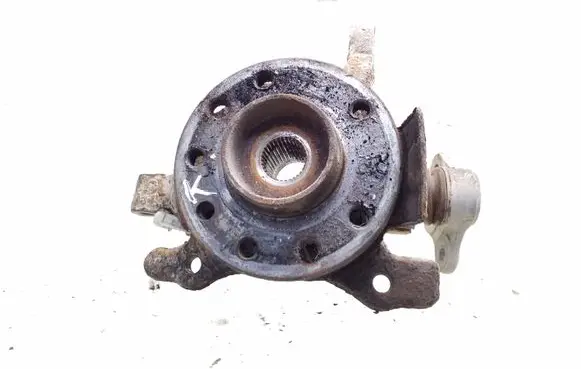 Front wheel hub spindle knuckle
