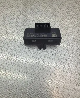 Peugeot 308 Seat heating relay 9810486880