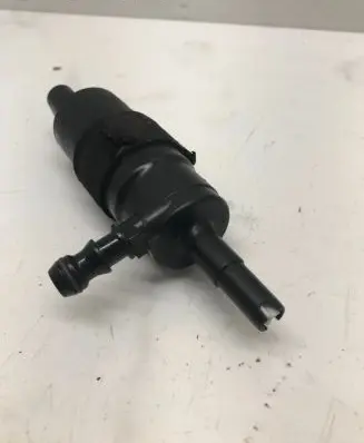 Audi A6 S6 C6 4F Headlight washer pump 3B7955681 00101612V