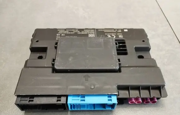Audi A4 S4 B9 Central body control module 8W7907468 5WK50600A R170M12030210