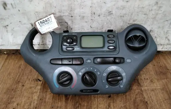 Toyota Avensis T220 Climate control unit
