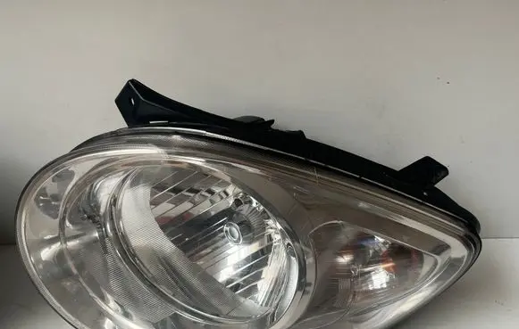KIA Picanto Headlight/headlamp 9210107XXX