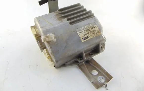 Toyota Avensis T220 Trunk lid opening control unit 