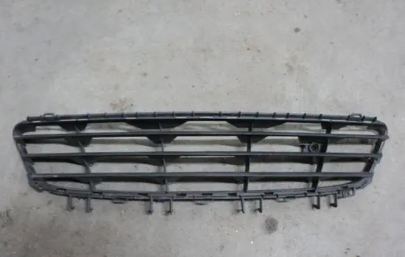 Opel Astra H Front bumper lower grill 24460271