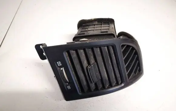 Hyundai Santa Fe Dashboard side air vent grill/cover trim 974902b000 97490-2b000
