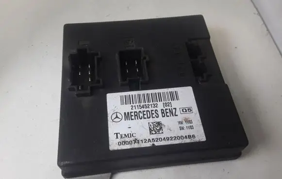 Mercedes-Benz E W211 Comfort/convenience module 2115452132