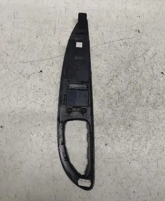 Nissan Primera Electric window control switch 25401AV640