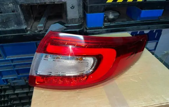Renault Fluence Rear/tail lights 265550016R