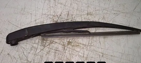 Ford B-MAX Rear wiper blade arm
