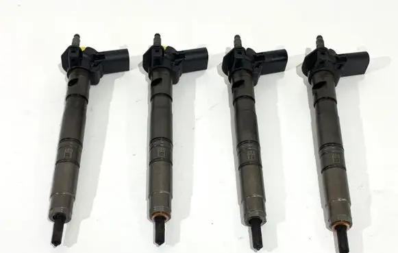 Fuel injectors set