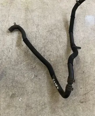 Engine coolant pipe/hose