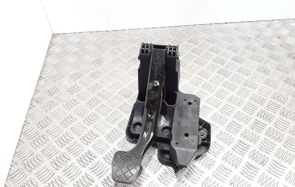 Clutch pedal