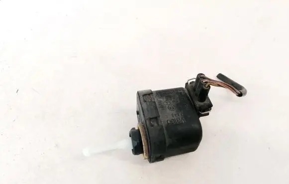 Audi A4 S4 B5 8D Headlight level adjustment motor 