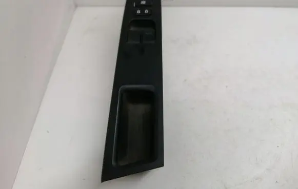 Toyota Yaris Electric window control switch 742310D720