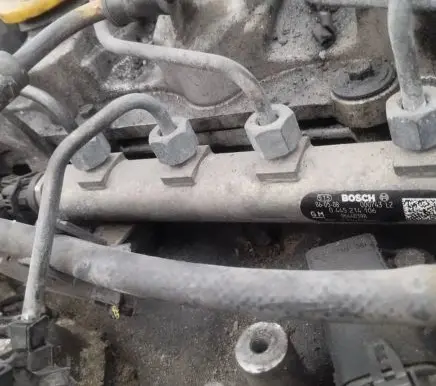 Chevrolet Captiva Fuel main line pipe 0445214106