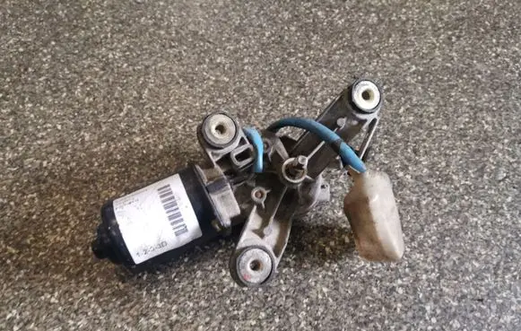 Subaru Outback Wiper motor WM72282S