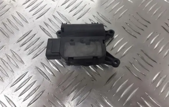 Skoda Octavia Mk2 (1Z) Central body control module 953389H-F