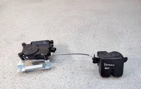 Tailgate/trunk/boot lock/catch/latch
