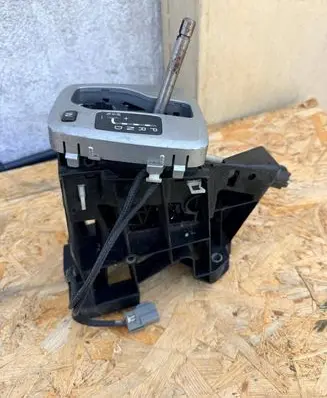 Volvo XC90 Gear shifter/selector P08699417