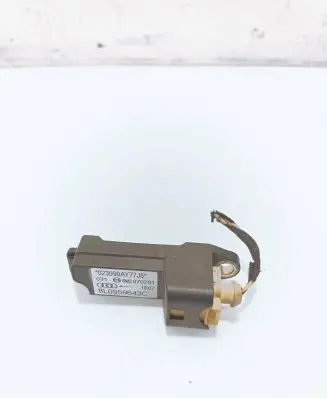 Audi A3 S3 8L Airbag deployment crash/impact sensor 8L0959643C 023090AY77J5 070201