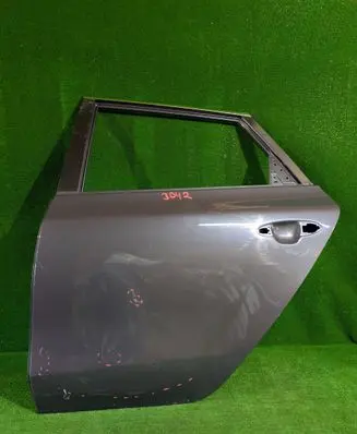 KIA Ceed Rear door
