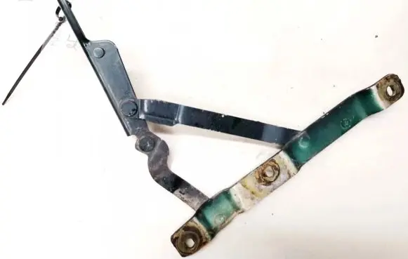 Peugeot 406 Tailgate/trunk/boot hinge