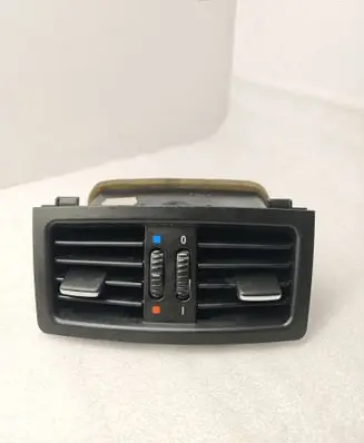 BMW 3 E90 E91 Rear air vent grill 6932023 6932024