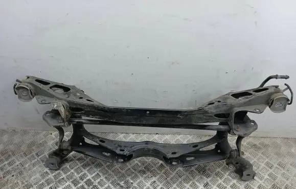 Volkswagen Tiguan Rear axle beam 5Q0511305BA