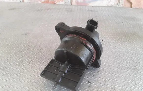 Jaguar X-Type Idle control valve (regulator) XW4E9L490AD