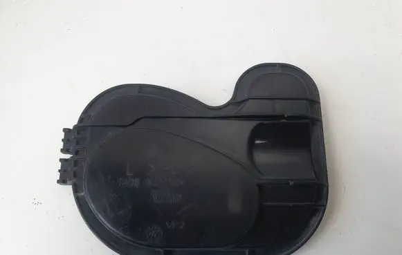 Volkswagen Golf IV Headlight/headlamp dust cover VF2