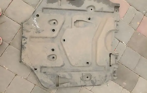 Mercedes-Benz GL X164 Engine splash shield/under tray