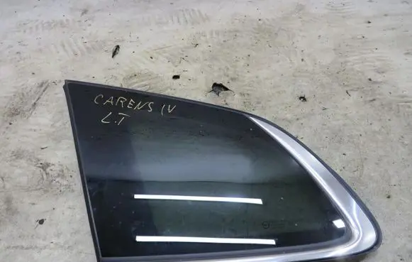 KIA Carens III Rear side window GMAUTO4574097