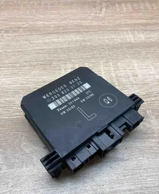 Mercedes-Benz C W203 Door control unit/module 2038200726