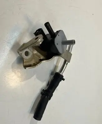 Toyota C-HR I Turbo solenoid valve 9091012276 1362007010 1609156