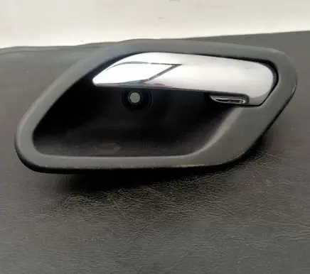 BMW 5 E39 Front door interior handle 7032925