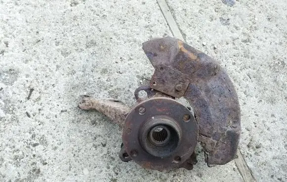 Volkswagen PASSAT B3 Front wheel hub spindle knuckle