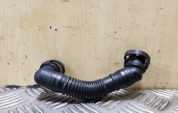 Breather/breather pipe/hose