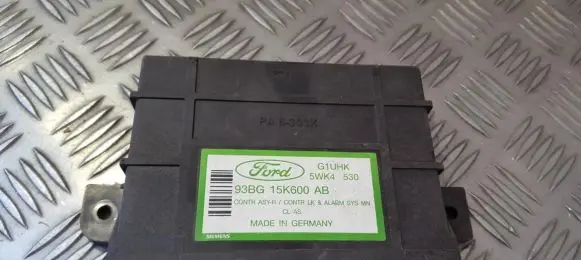 Ford Mondeo MK I Comfort/convenience module 93BG15K600AB 5WK4530