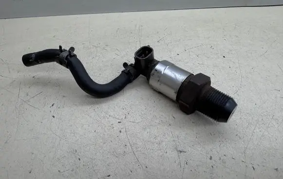 Lexus IS 220D-250-350 Fuel pressure regulator JH011184