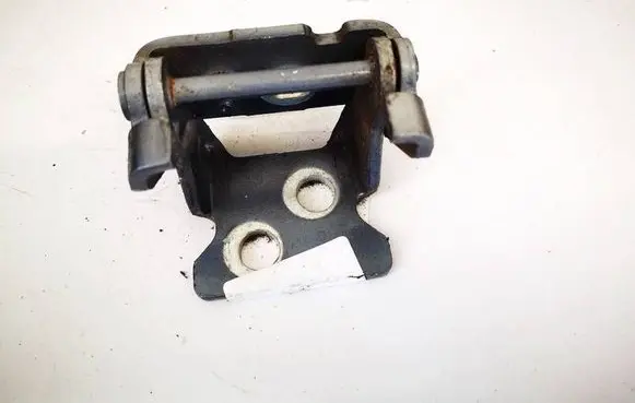 Peugeot 207 Rear door lower hinge