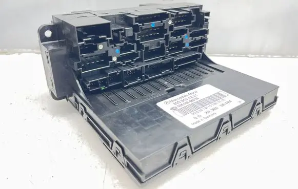 Mercedes-Benz C W203 Fuse module 2035454201 5DK00848554