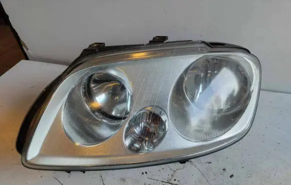 Volkswagen Caddy Headlight/headlamp 2K0941005B 20011002A 4VFX13006AF
