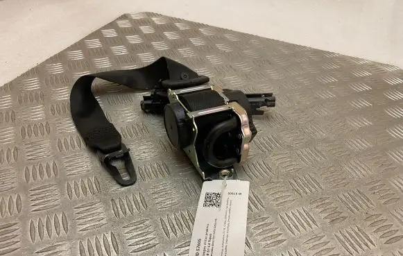 Mercedes-Benz GLC X253 C253 Front seatbelt A2058600285